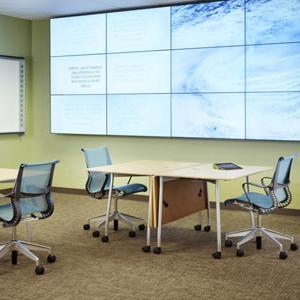 The center's Learning Studio is a state-of-the-art teaching space that features flexible furniture and a range of innovative technologies.